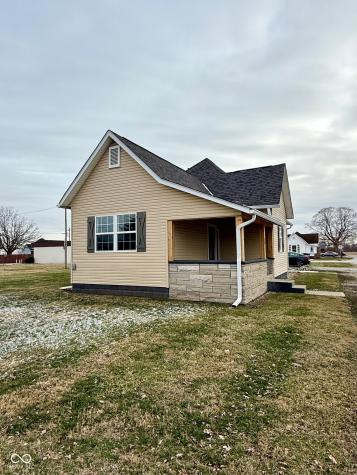 402 S Mulberry Street Fairland IN 46126