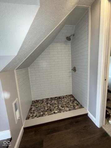 402 S Mulberry Street Fairland IN 46126