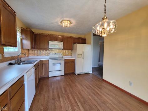 1096 Bumblebee Way Greenfield IN 46140