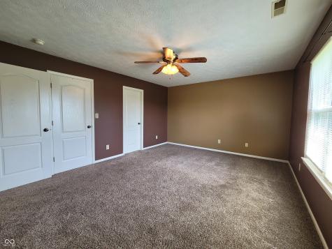 1096 Bumblebee Way Greenfield IN 46140