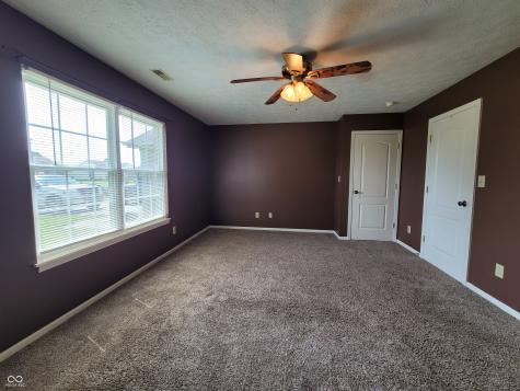 1096 Bumblebee Way Greenfield IN 46140