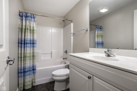 6691 Chapel Crossing Zionsville IN 46077