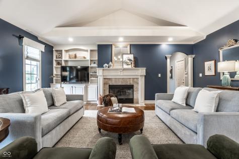 6691 Chapel Crossing Zionsville IN 46077