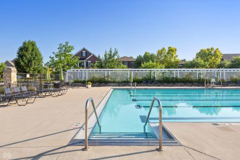 6691 Chapel Crossing Zionsville IN 46077