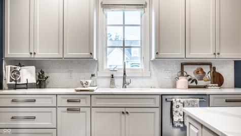 6691 Chapel Crossing Zionsville IN 46077