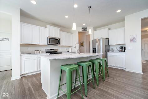 13380 Fielding Way Fishers IN 46037