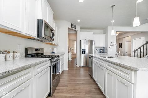 13380 Fielding Way Fishers IN 46037