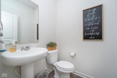 13380 Fielding Way Fishers IN 46037