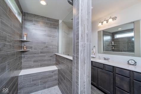 13380 Fielding Way Fishers IN 46037