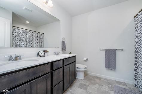 13380 Fielding Way Fishers IN 46037