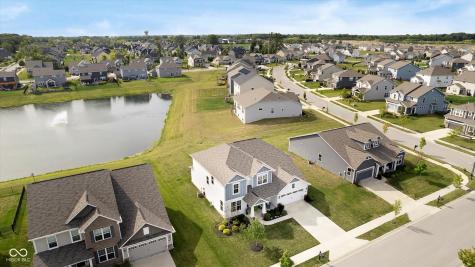 13380 Fielding Way Fishers IN 46037