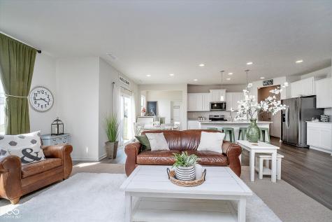 13380 Fielding Way Fishers IN 46037