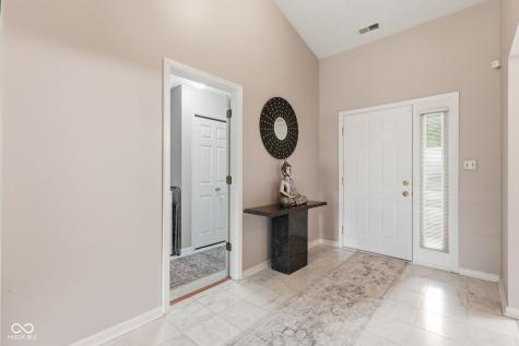 9555 Summer Ridge Place Indianapolis IN 46260