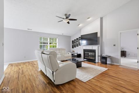 9555 Summer Ridge Place Indianapolis IN 46260