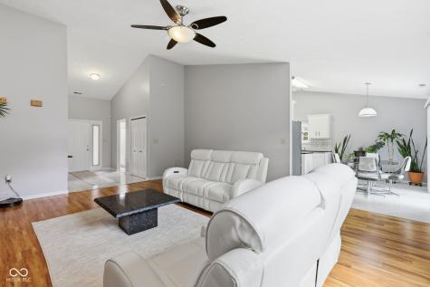 9555 Summer Ridge Place Indianapolis IN 46260
