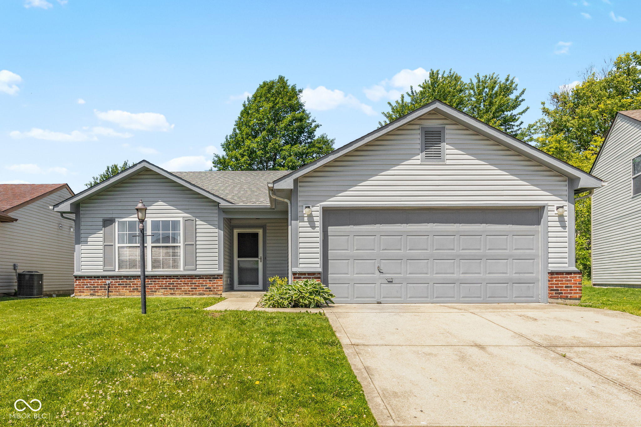 2324 Historic Oaks Boulevard Indianapolis IN 46214
