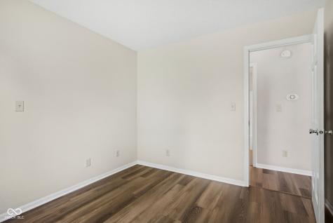 2324 Historic Oaks Boulevard Indianapolis IN 46214