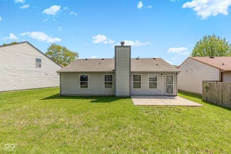 2324 Historic Oaks Boulevard Indianapolis IN 46214