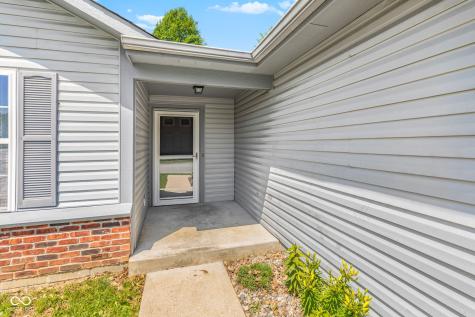 2324 Historic Oaks Boulevard Indianapolis IN 46214