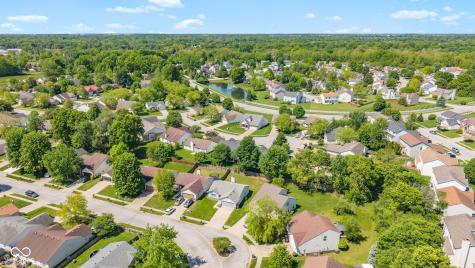 2324 Historic Oaks Boulevard Indianapolis IN 46214