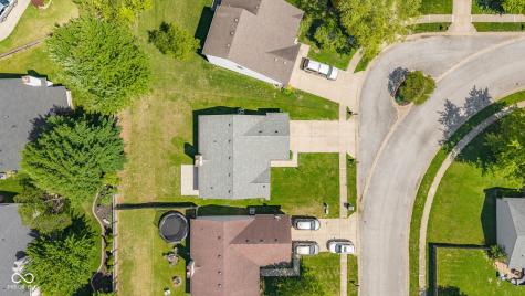 2324 Historic Oaks Boulevard Indianapolis IN 46214
