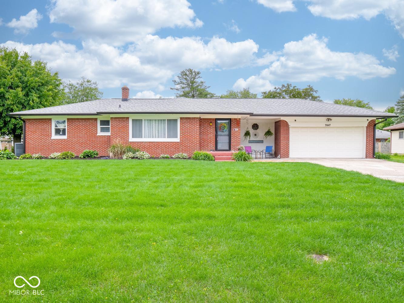 7047 W Lockerbie Drive Indianapolis IN 46214