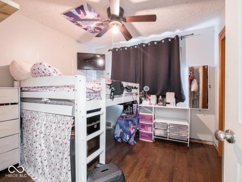 7047 W Lockerbie Drive Indianapolis IN 46214