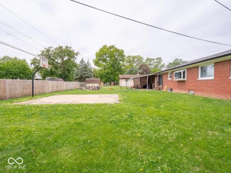 7047 W Lockerbie Drive Indianapolis IN 46214