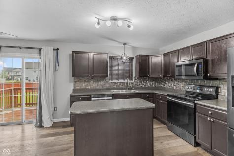 2804 Corlee Crescent Brownsburg IN 46112