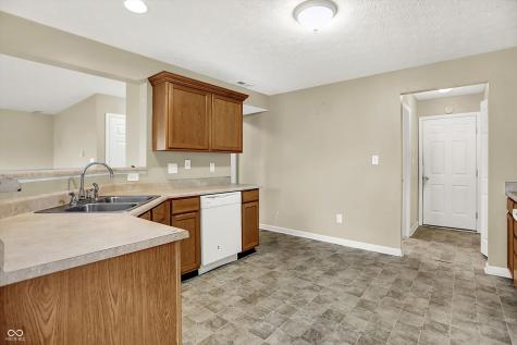 11438 Arches Drive Indianapolis IN 46235
