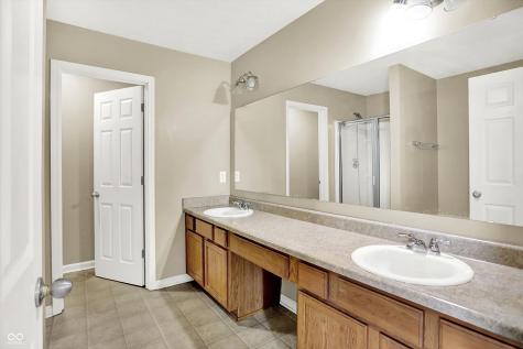 11438 Arches Drive Indianapolis IN 46235