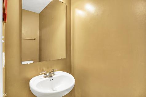 11438 Arches Drive Indianapolis IN 46235