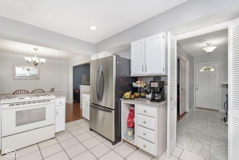 8950 Ellington Drive Indianapolis IN 46234
