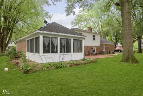 8950 Ellington Drive Indianapolis IN 46234