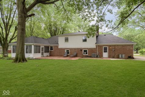 8950 Ellington Drive Indianapolis IN 46234