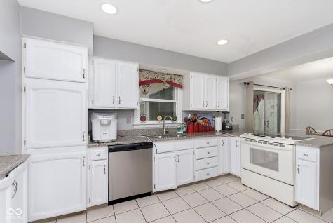 8950 Ellington Drive Indianapolis IN 46234