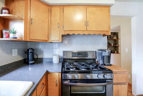 410 W Ash Street Zionsville IN 46077
