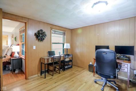 410 W Ash Street Zionsville IN 46077