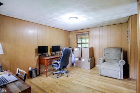 410 W Ash Street Zionsville IN 46077