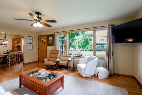 410 W Ash Street Zionsville IN 46077