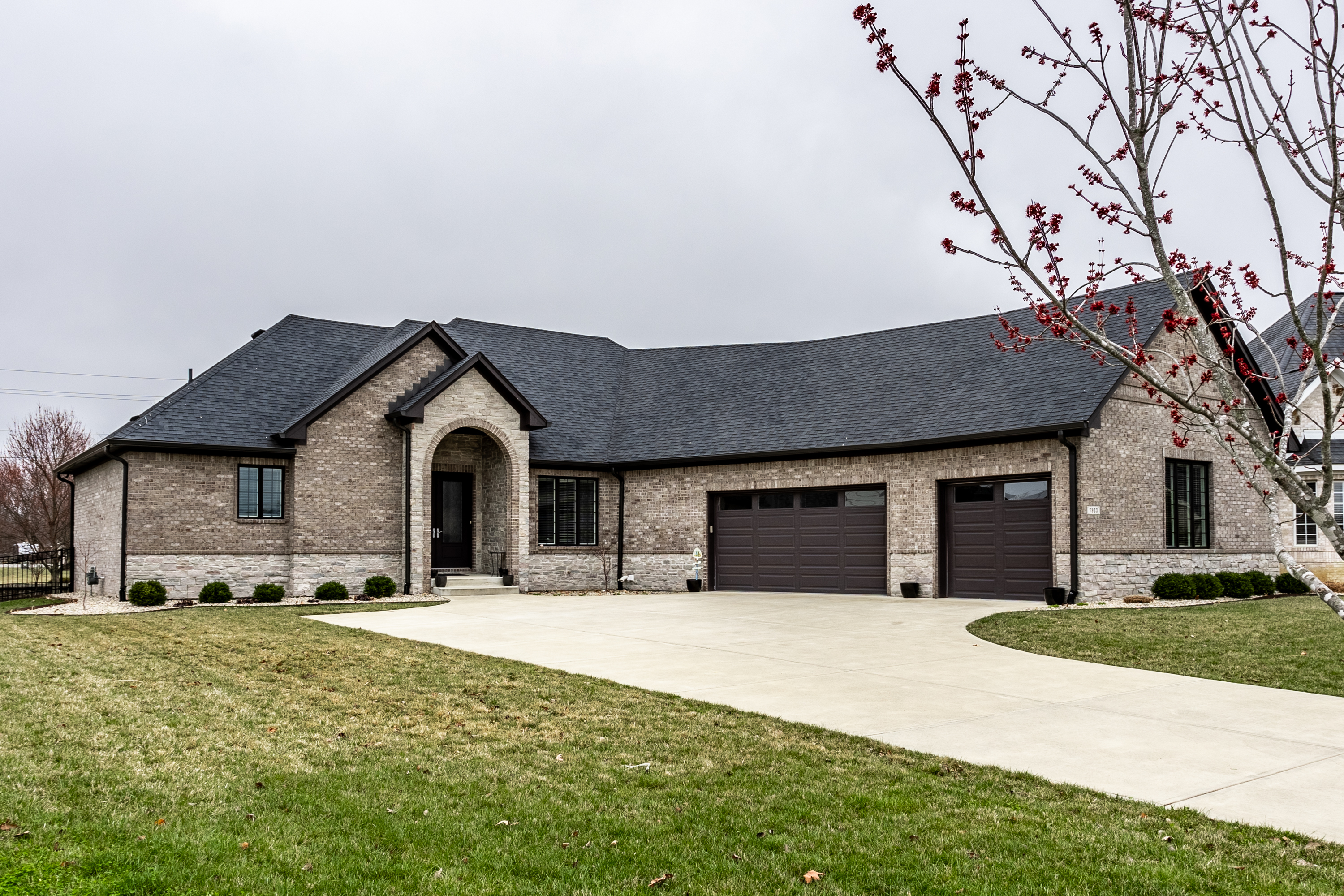 7933 Stonebriar Way Indianapolis IN 46259