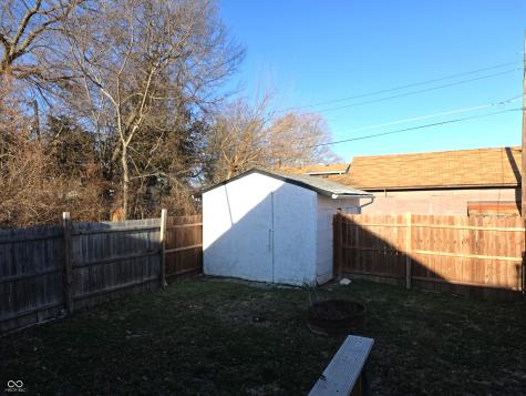 212 W Burnside Avenue Fairland IN 46126