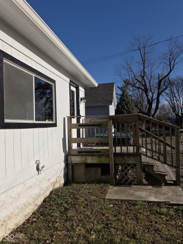 212 W Burnside Avenue Fairland IN 46126