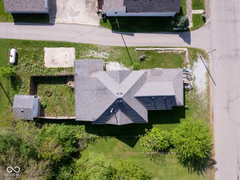 212 W Burnside Avenue Fairland IN 46126