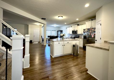 7235 Wilshire Way Avon IN 46123