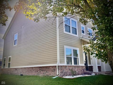 7235 Wilshire Way Avon IN 46123