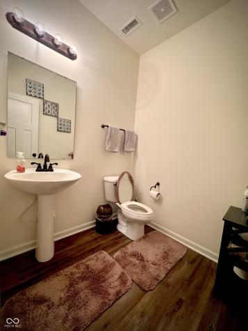 7235 Wilshire Way Avon IN 46123