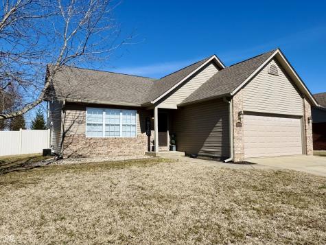 1934 St James Place Columbus IN 47201