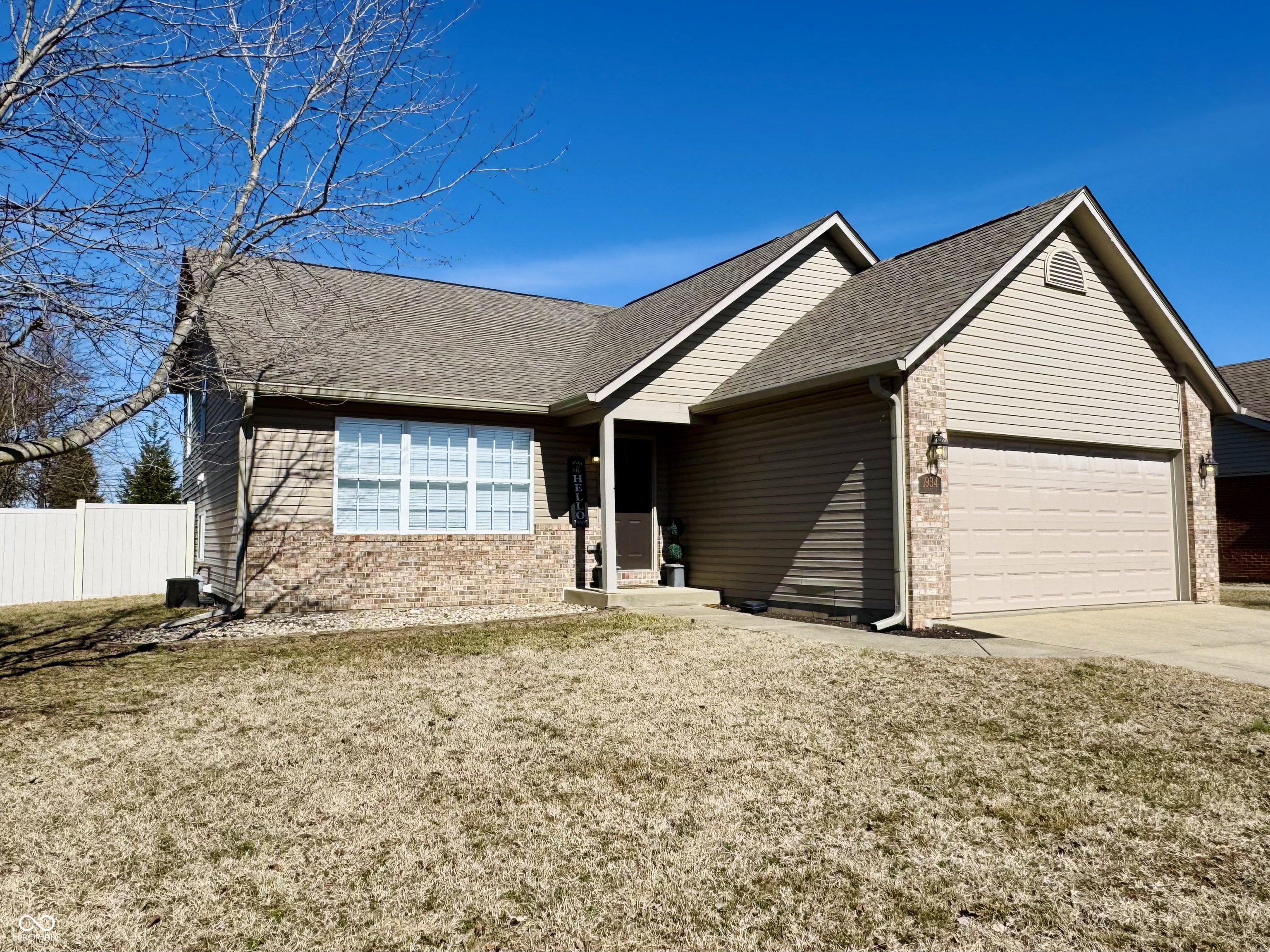 1934 St James Place Columbus IN 47201