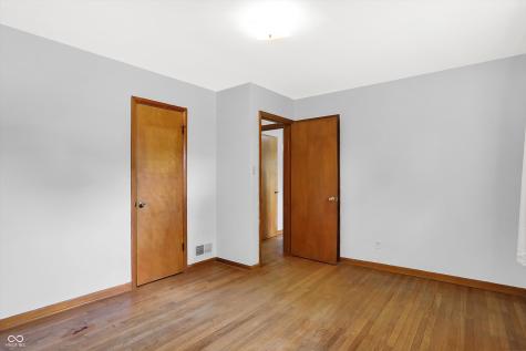 210 Dixie Drive Indianapolis IN 46227